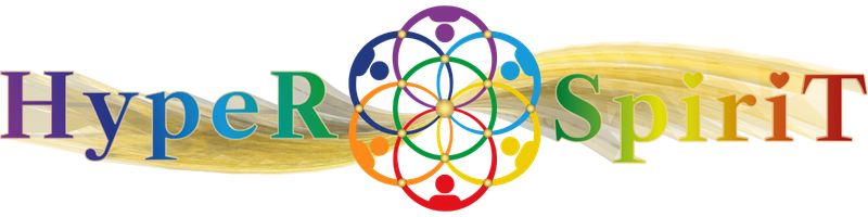 Logo von HypeR SpiriT mit goldenem Schriftzug, goldenem horizontalem Pinselstrich und einem Blume-des-Lebens-Symbol aus stilisierten, miteinander verbundenen Menschen in den Farben der Chakren, das Community, Verbindung und kollektives Bewusstsein darstellt